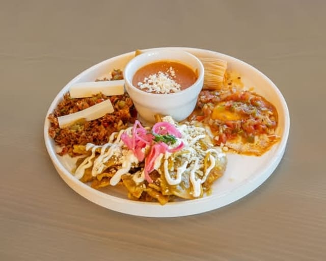 El Sinaloense Plate.